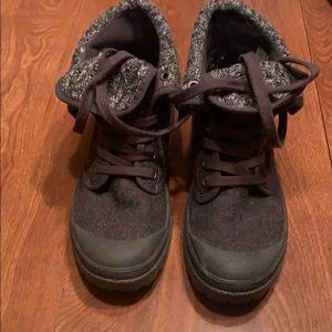 6.5 rocket dog charcoal boots